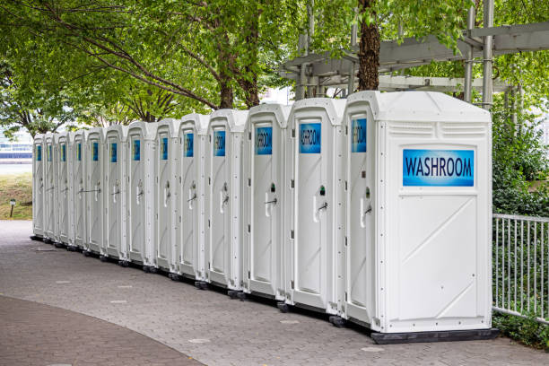 Best Restroom trailer rental cost  in Wickes, AR